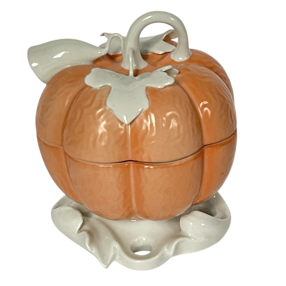 Mottahedeh Portugal Pumpkin Trinket Box Vista Alegre Fall Orange Porcelain